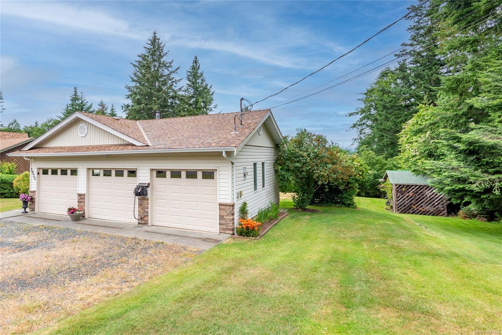 5920 Mosley Rd, Courtenay, BC