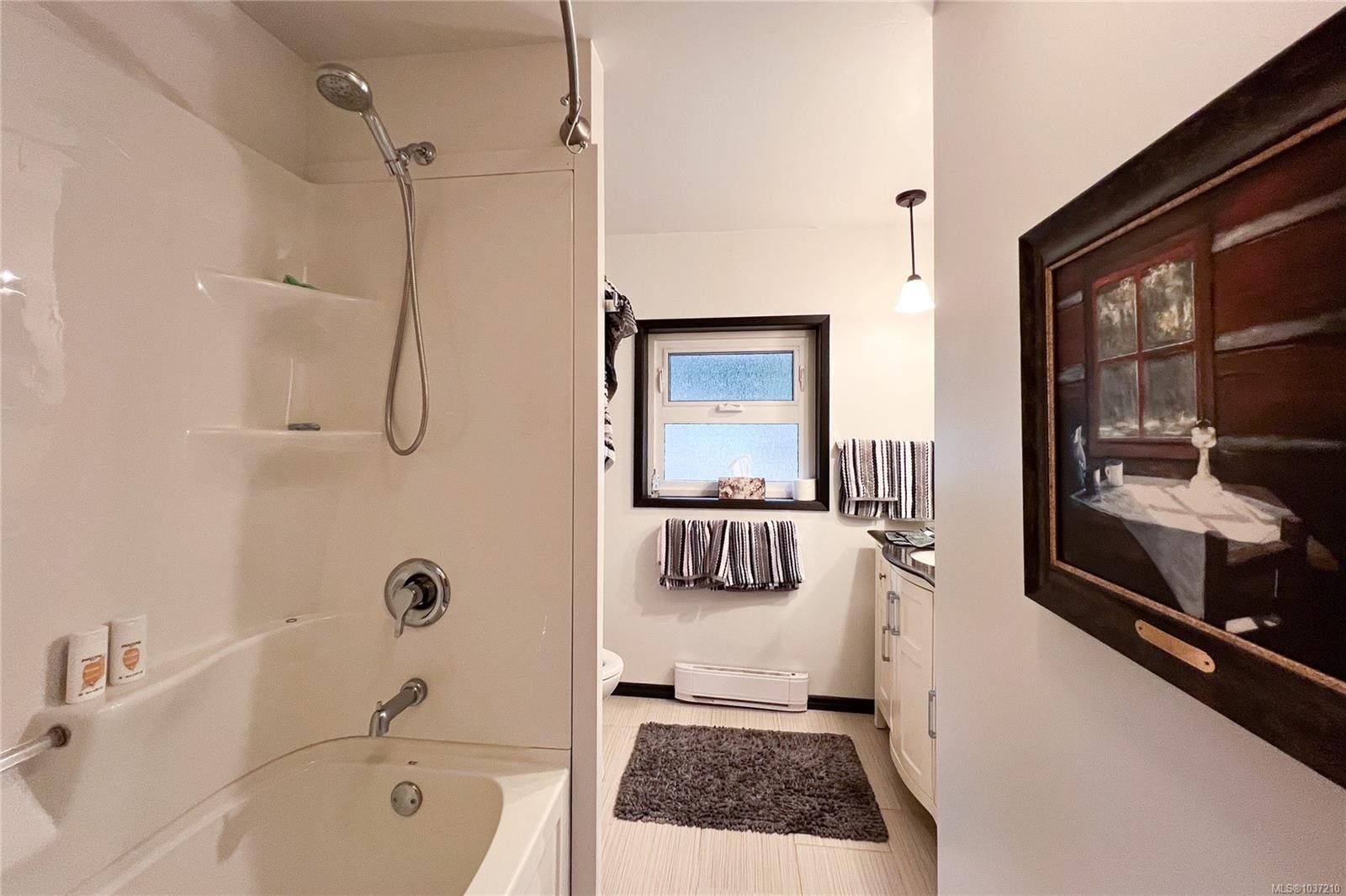 2241 Benko Rd, Mill Bay, BC