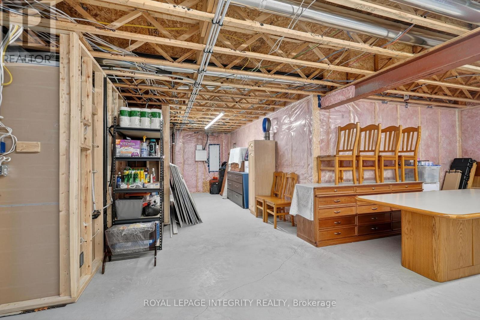 724 Parade Drive, Ottawa, ON - Indoor Photo Showing Basement