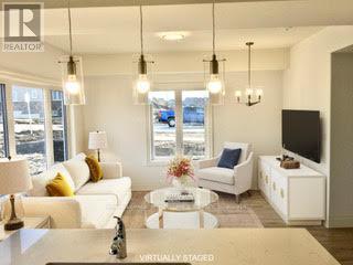 72 Campbell Crescent, Prince Edward County (Picton Ward), ON - Indoor Photo Showing Living Room