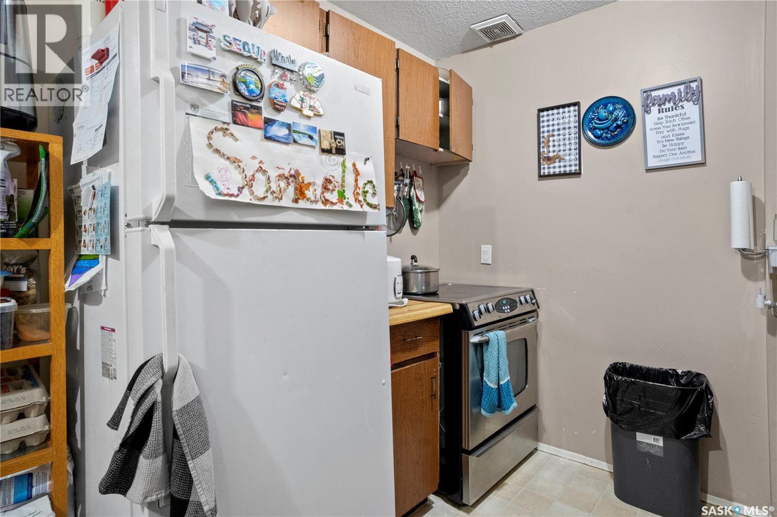 4122 Castle Road, Regina, SK - Indoor