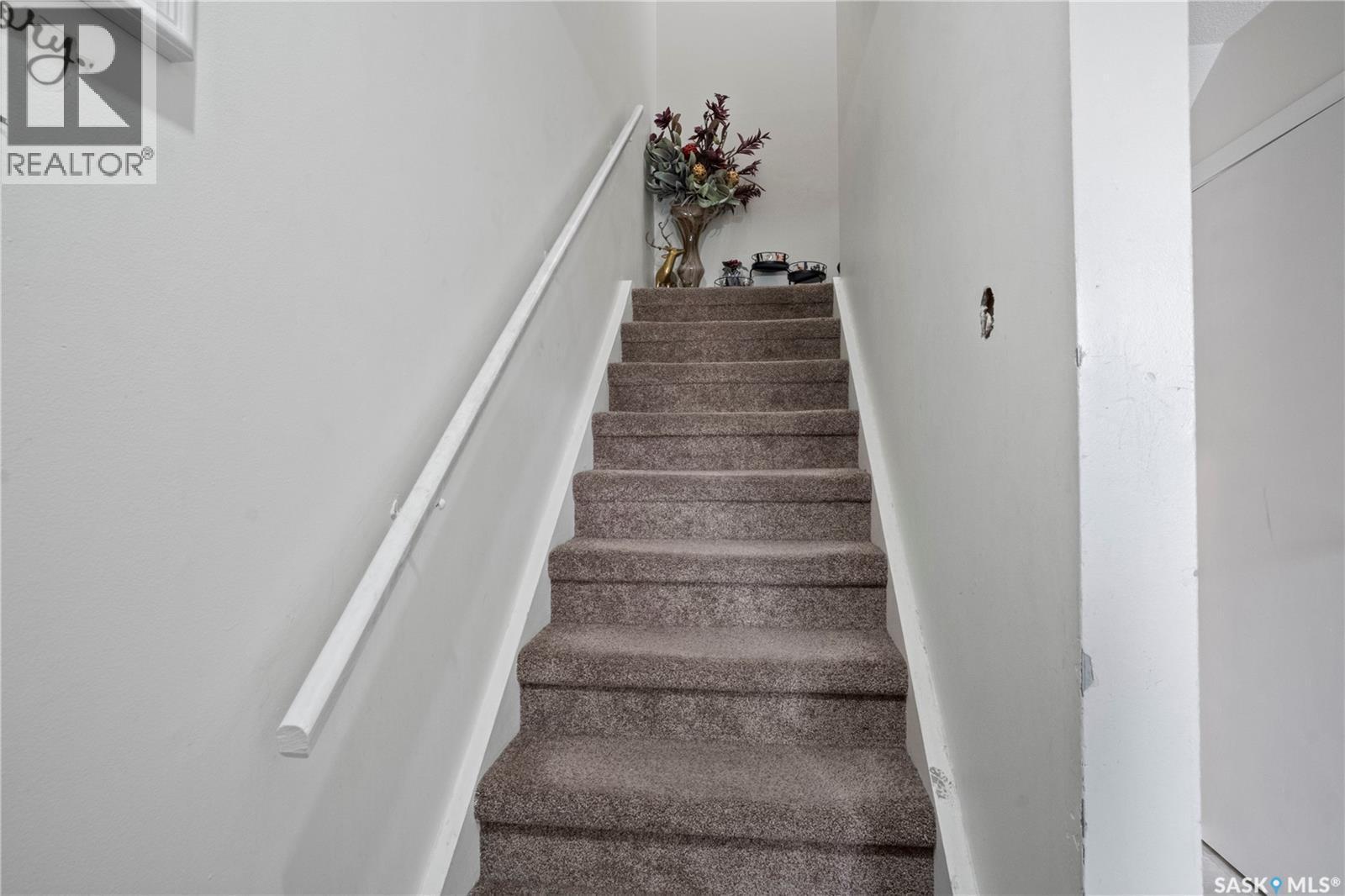 4122 Castle Road, Regina, SK - Indoor Photo Showing Other Room