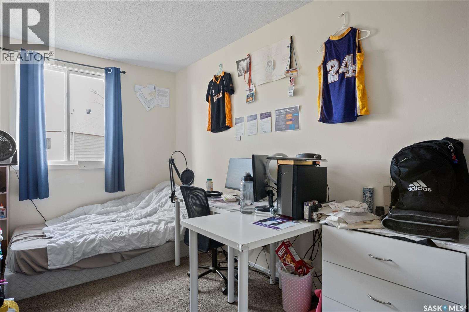 4122 Castle Road, Regina, SK - Indoor