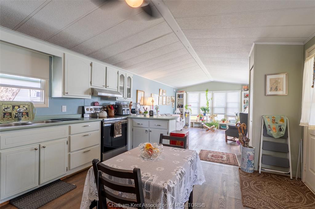 144 Dunkirk Drive, Chatham, ON
