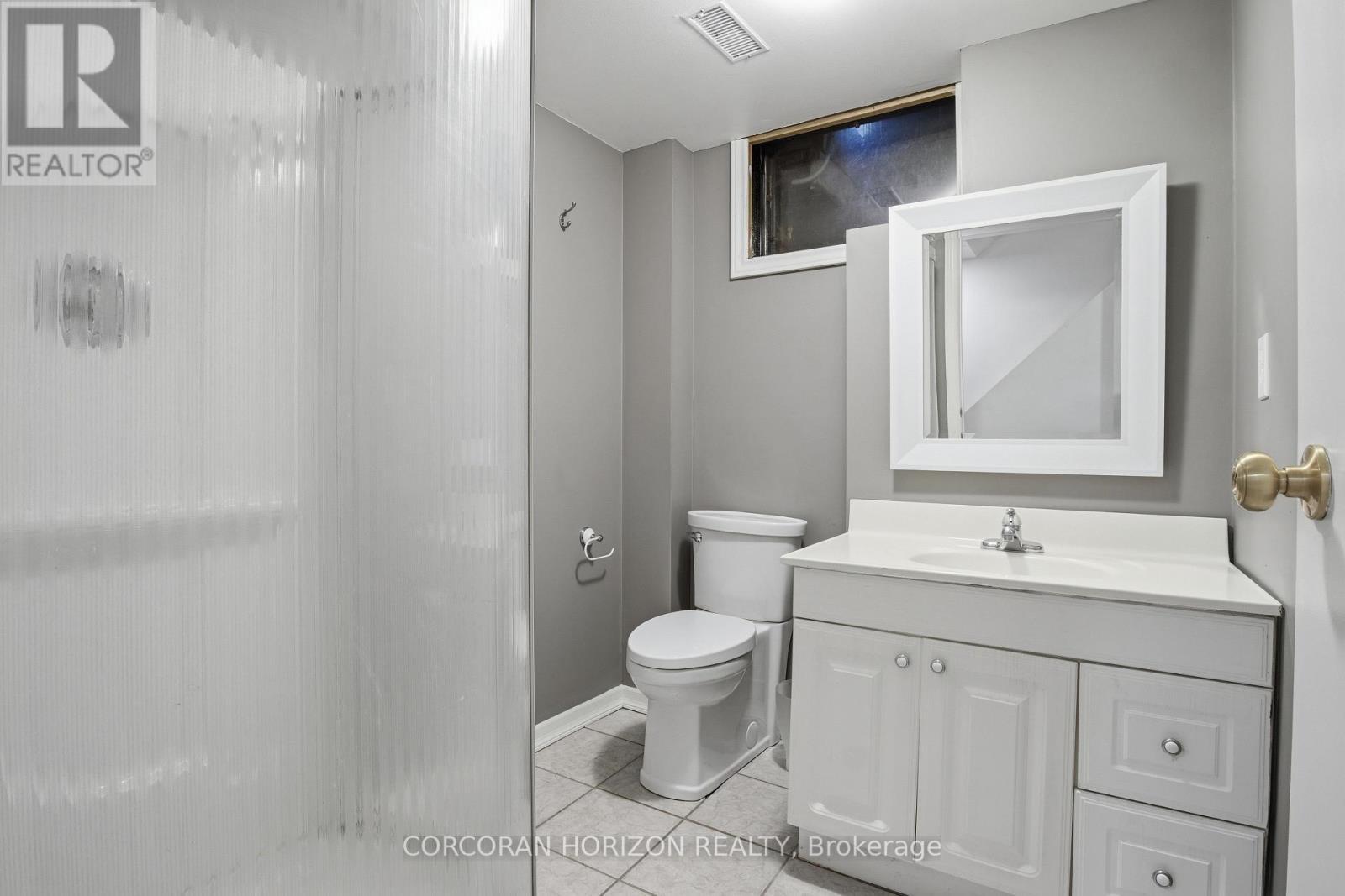 34 Yule Place, Kitchener, ON - Indoor Photo Showing Bathroom