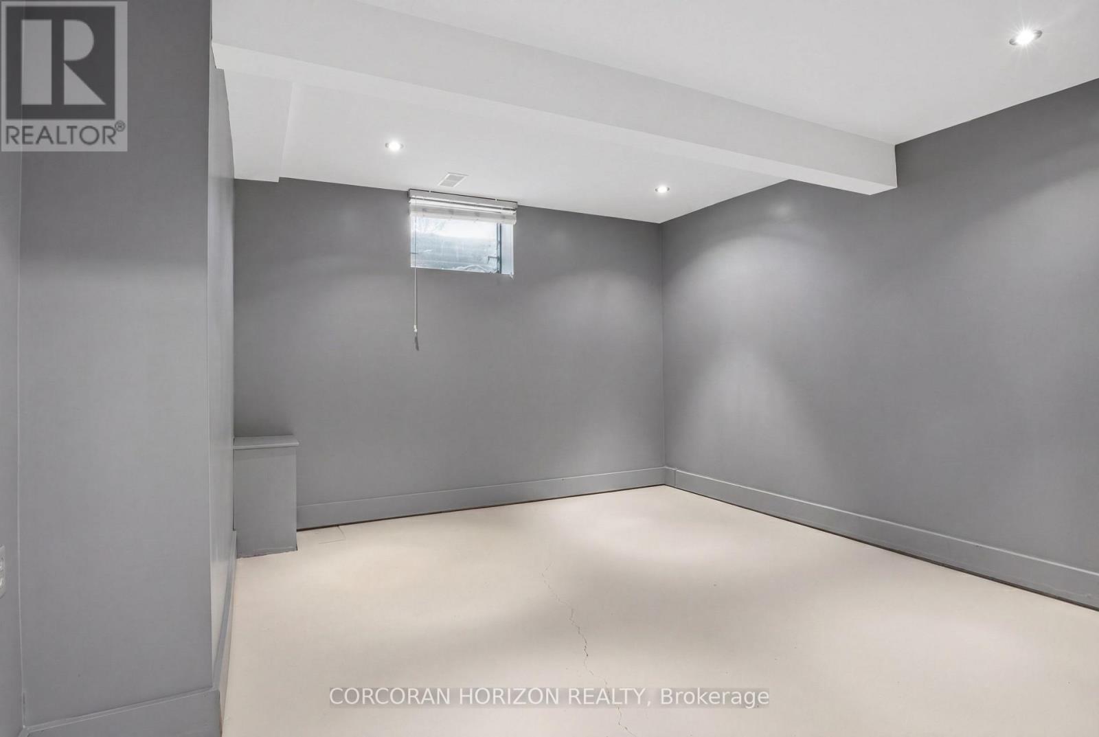 34 Yule Place, Kitchener, ON - Indoor Photo Showing Other Room
