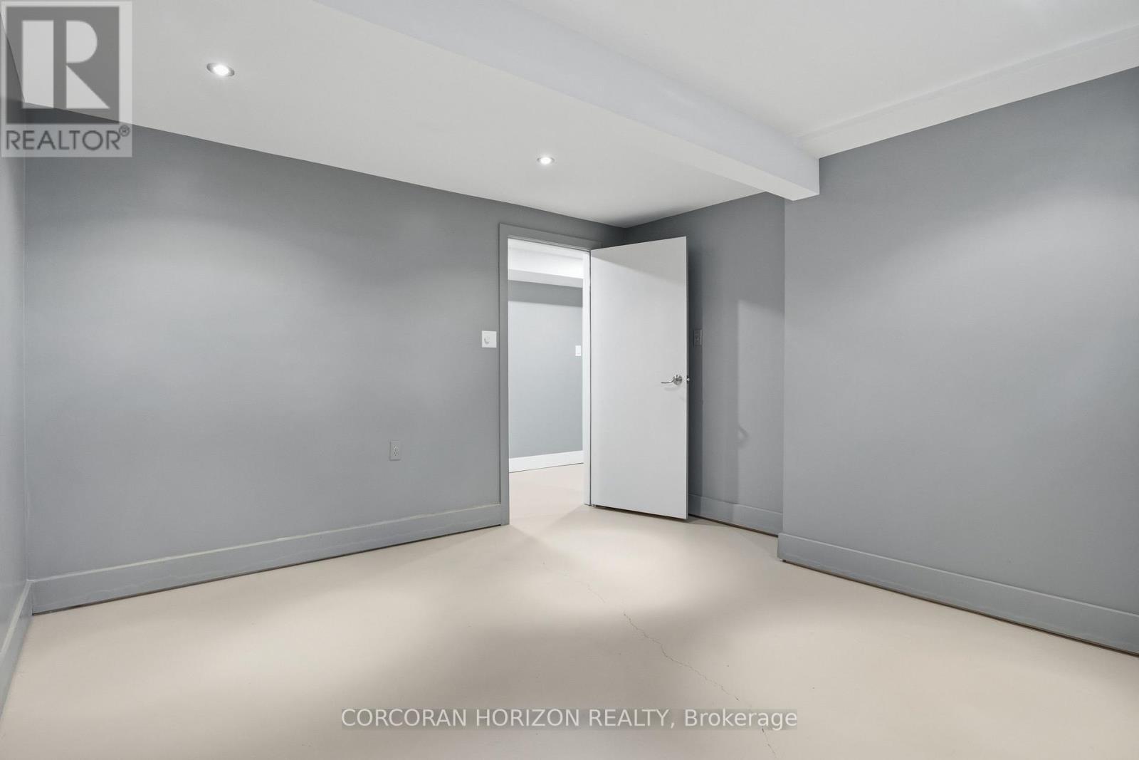 34 Yule Place, Kitchener, ON - Indoor Photo Showing Other Room