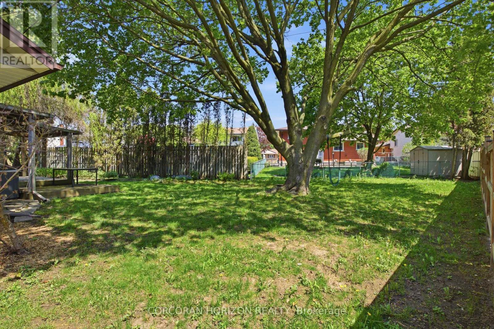 34 Yule Place, Kitchener, ON - Outdoor