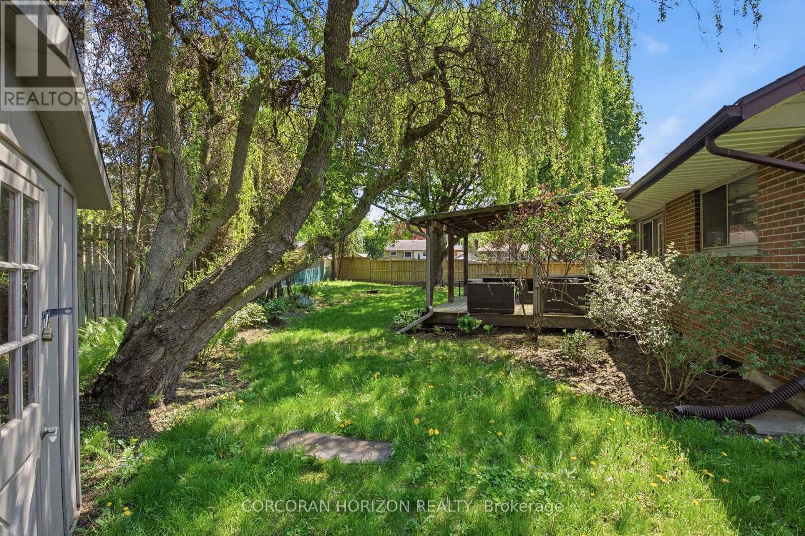 34 Yule Place, Kitchener, ON - Outdoor