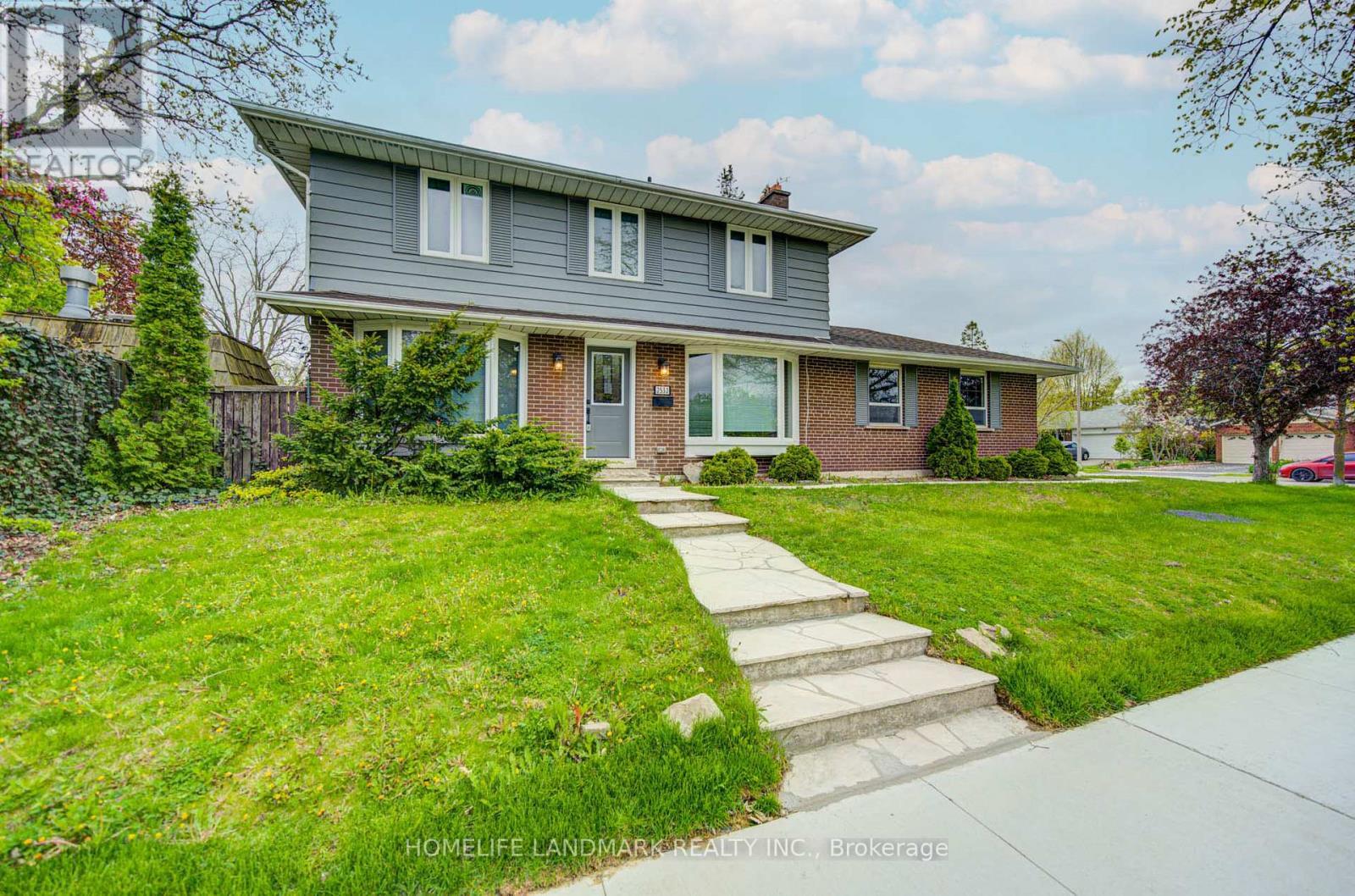 2532 Renzoni Road, Mississauga, ON - Outdoor With Facade