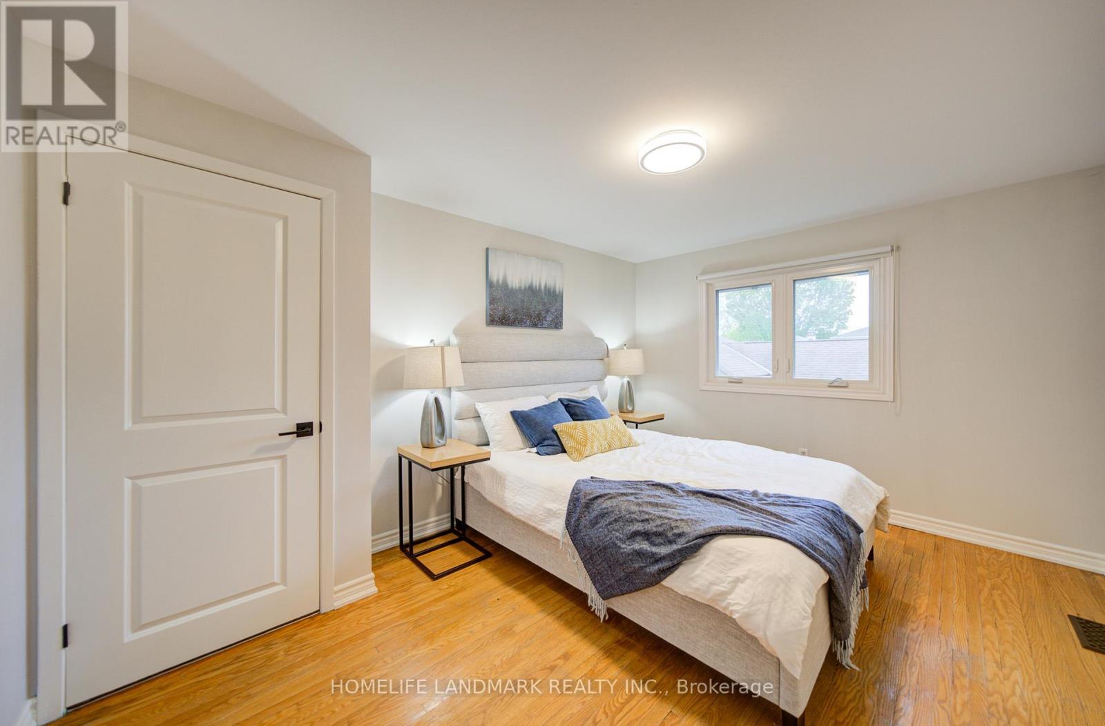 2532 Renzoni Road, Mississauga, ON - Indoor Photo Showing Bedroom