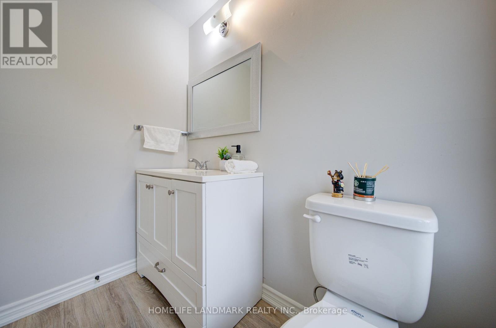 2532 Renzoni Road, Mississauga, ON - Indoor Photo Showing Bathroom