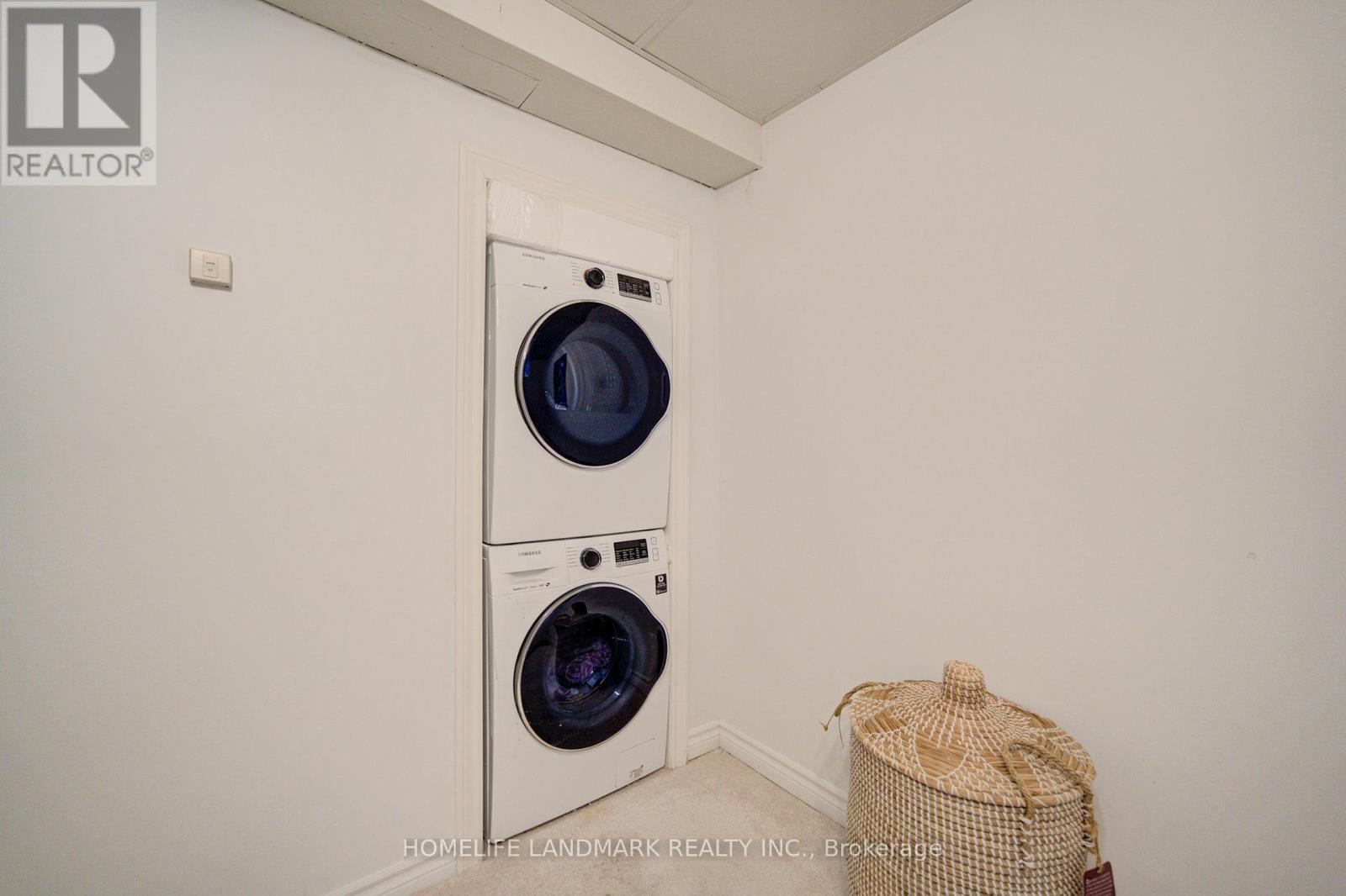 2532 Renzoni Road, Mississauga, ON - Indoor Photo Showing Laundry Room
