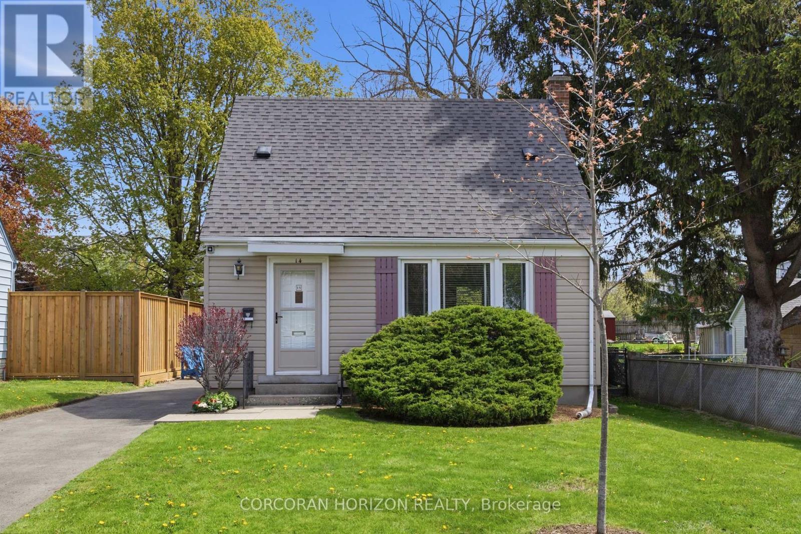 14 Lorne Crescent, Kitchener, ON - Outdoor