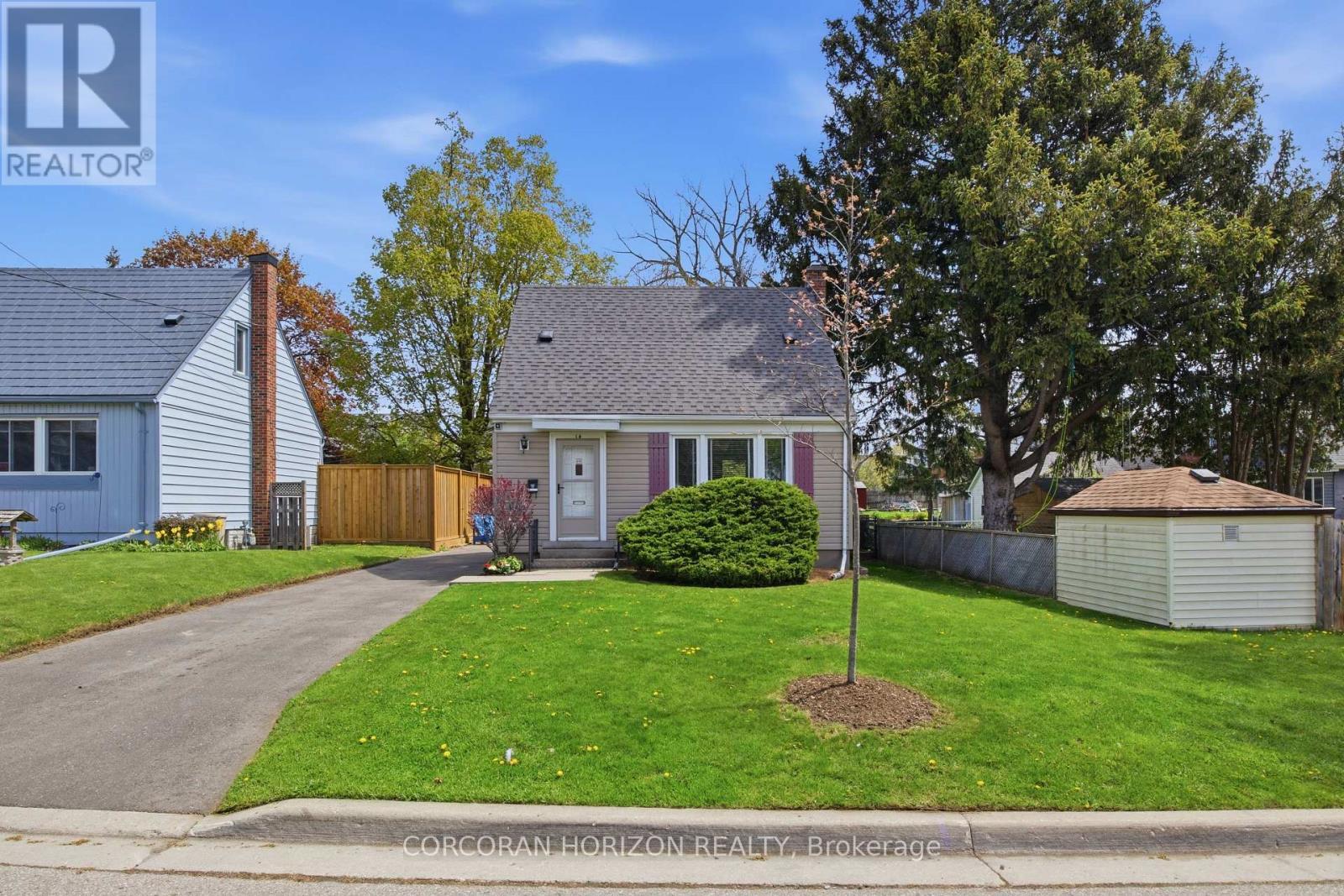 14 Lorne Crescent, Kitchener, ON - Outdoor