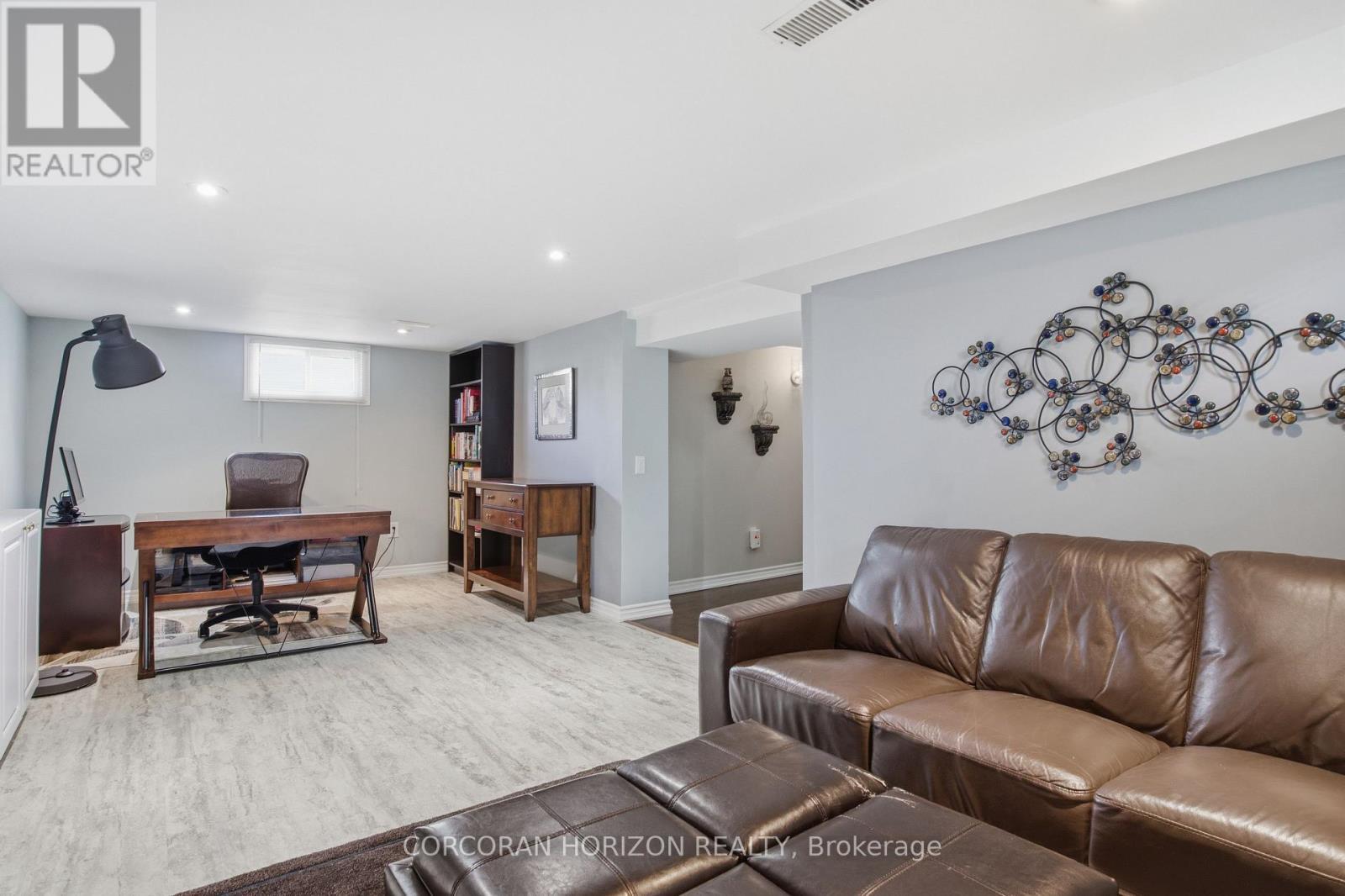 14 Lorne Crescent, Kitchener, ON - Indoor