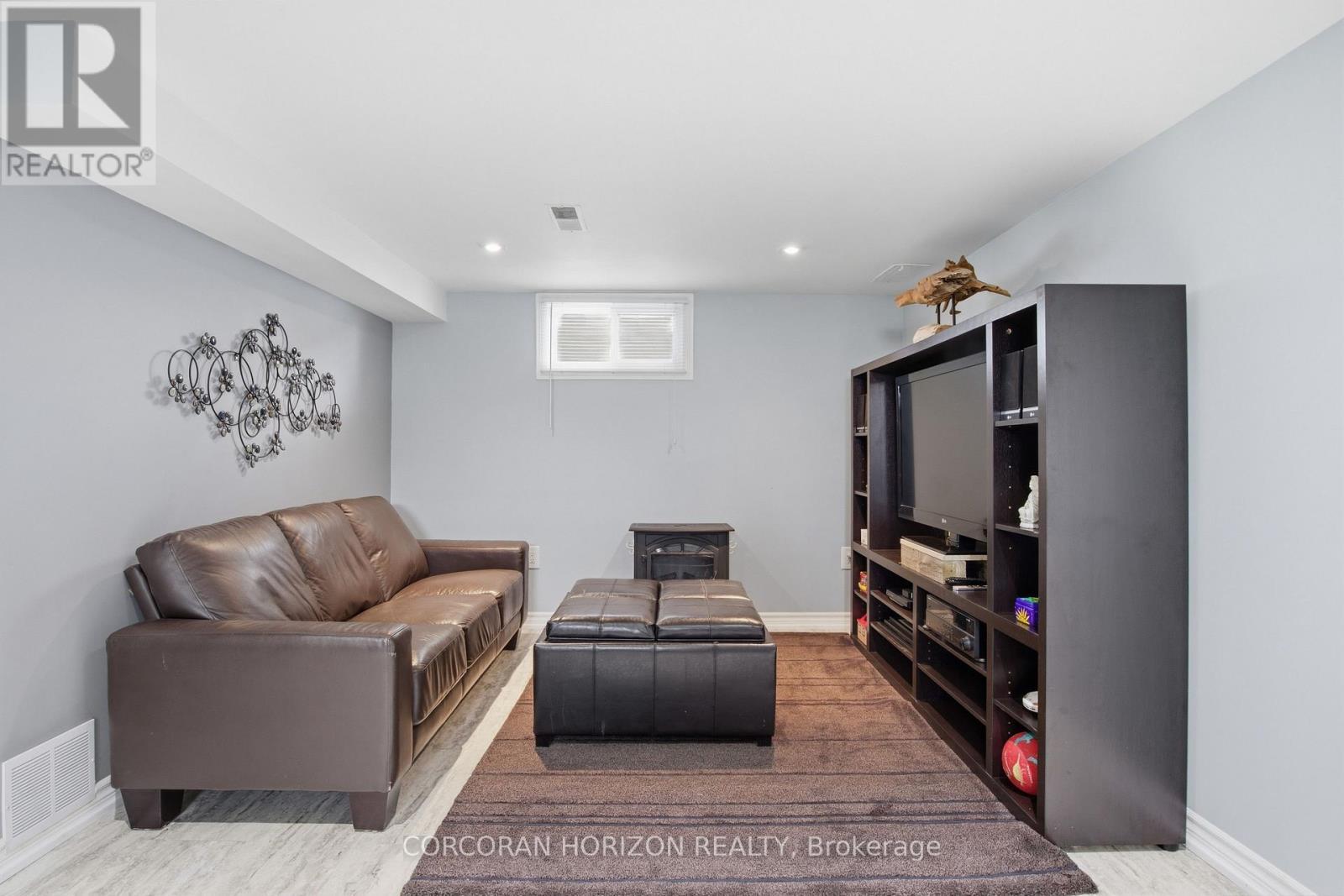 14 Lorne Crescent, Kitchener, ON - Indoor