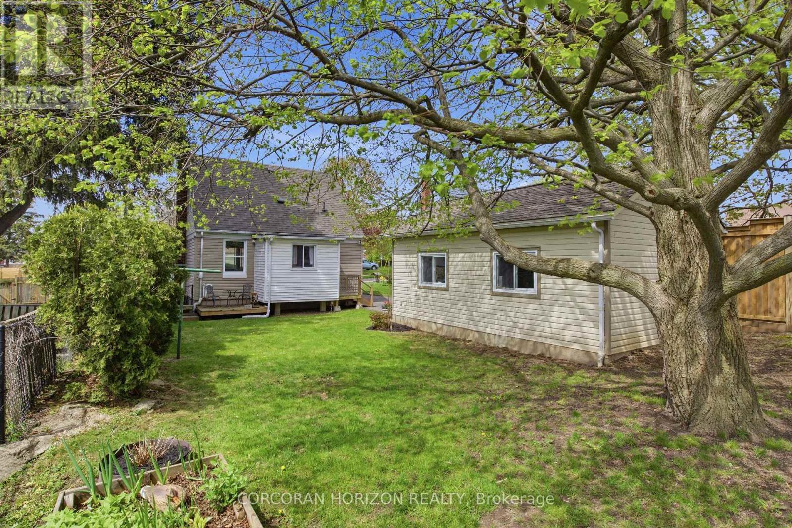 14 Lorne Crescent, Kitchener, ON - Outdoor