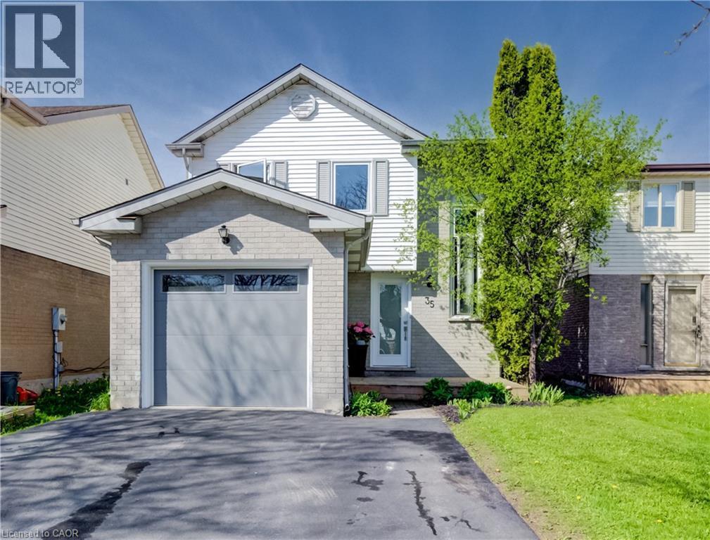35 Camrose Court, Kitchener, ON - Outdoor