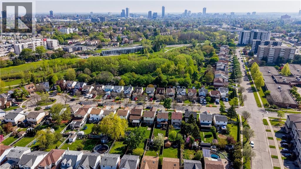 35 Camrose Court, Kitchener, ON - Outdoor With View