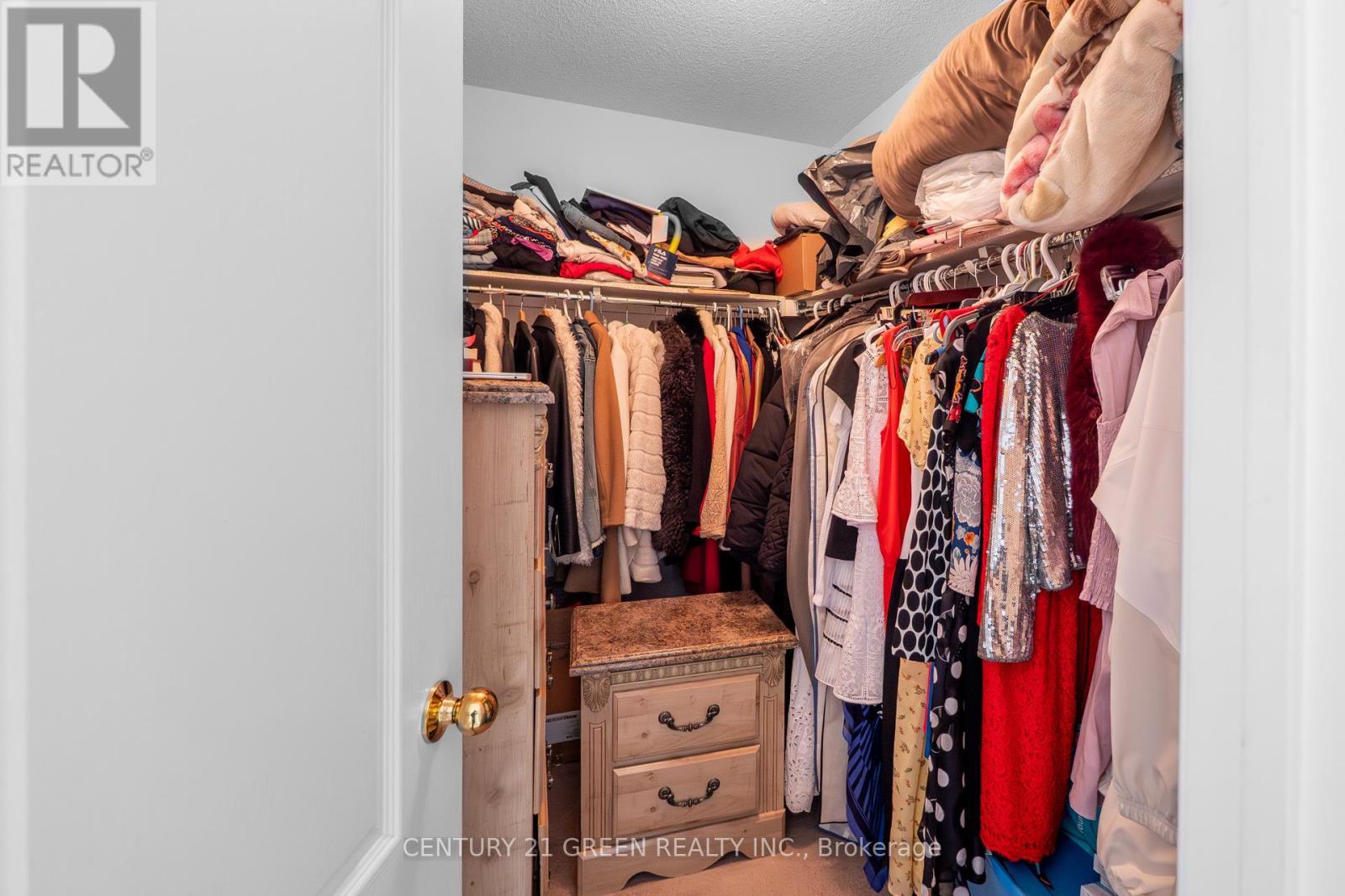 265 Scott Boulevard, Milton, ON - Indoor With Storage