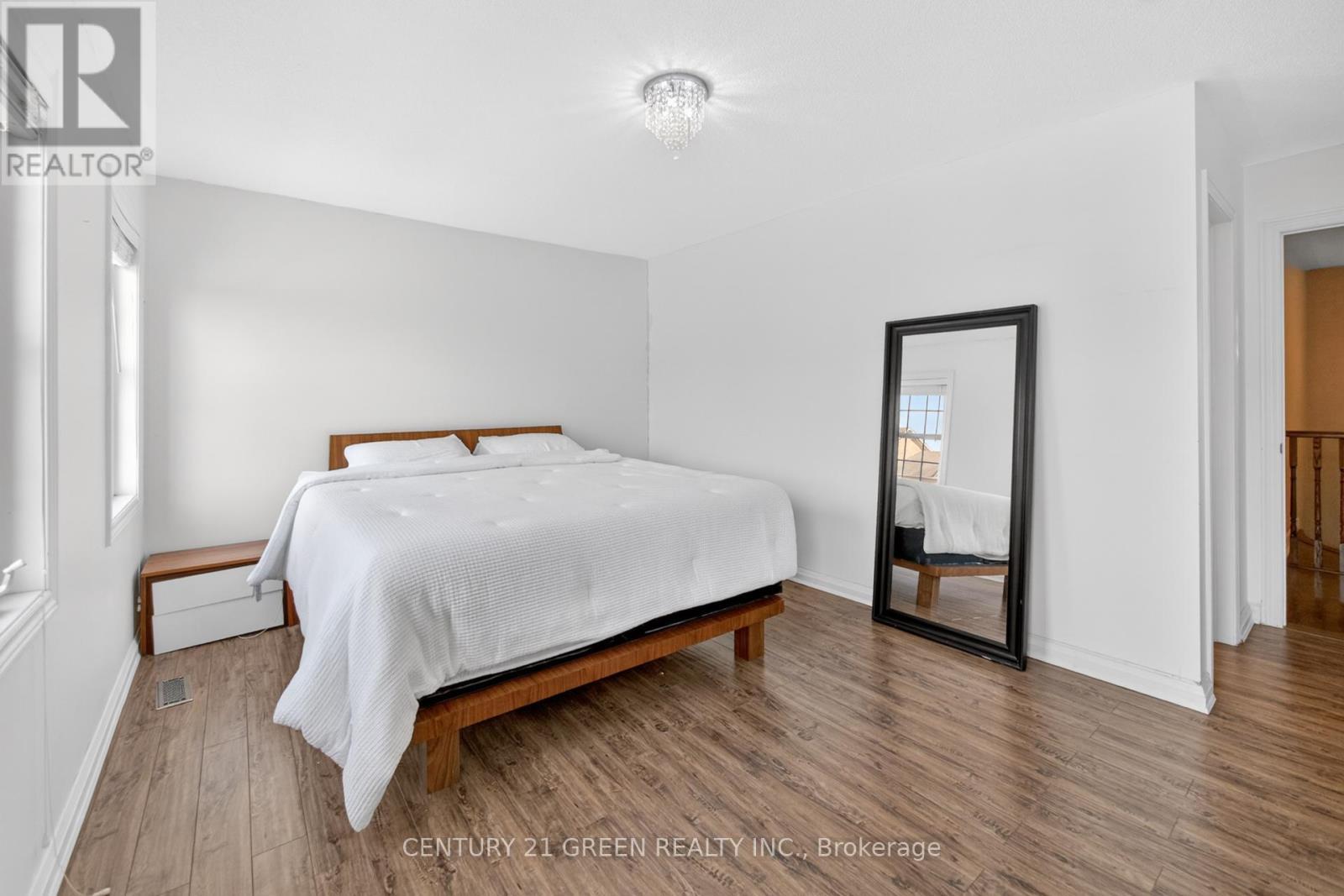 265 Scott Boulevard, Milton, ON - Indoor Photo Showing Bedroom