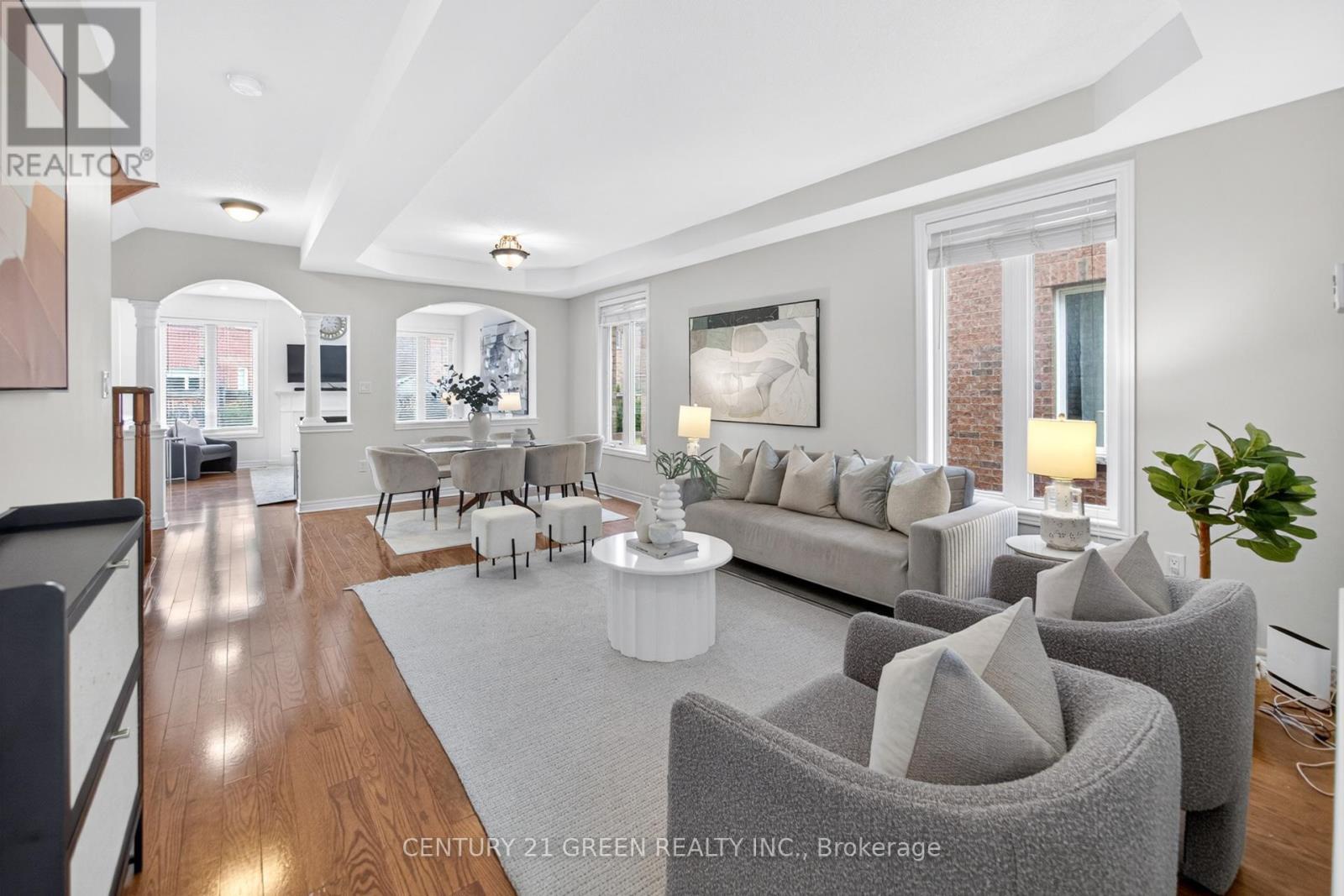 265 Scott Boulevard, Milton, ON - Indoor Photo Showing Living Room