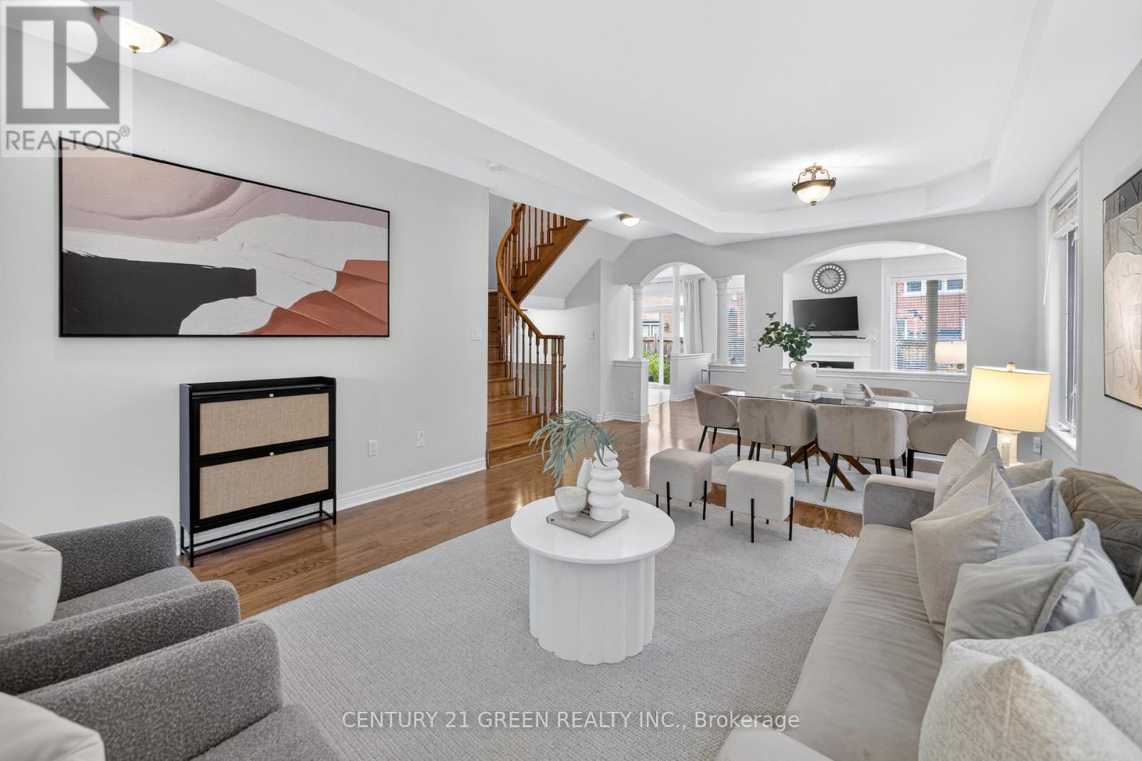 265 Scott Boulevard, Milton, ON - Indoor Photo Showing Living Room