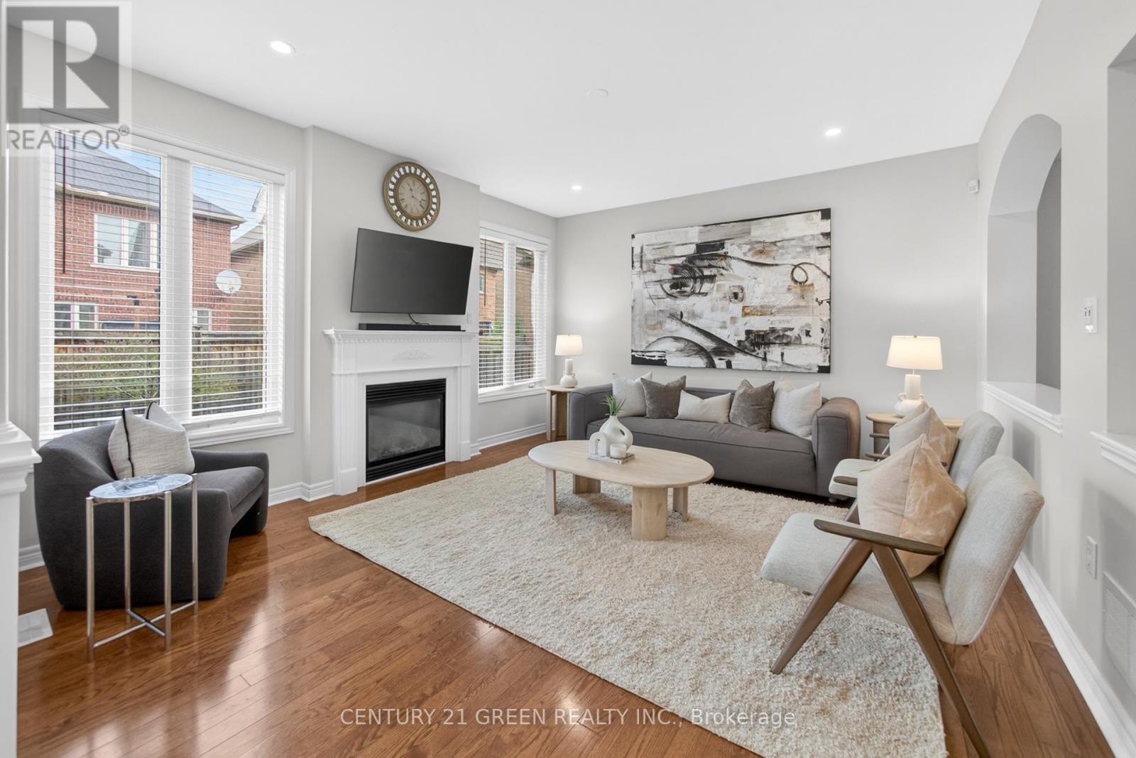 265 Scott Boulevard, Milton, ON - Indoor Photo Showing Living Room With Fireplace