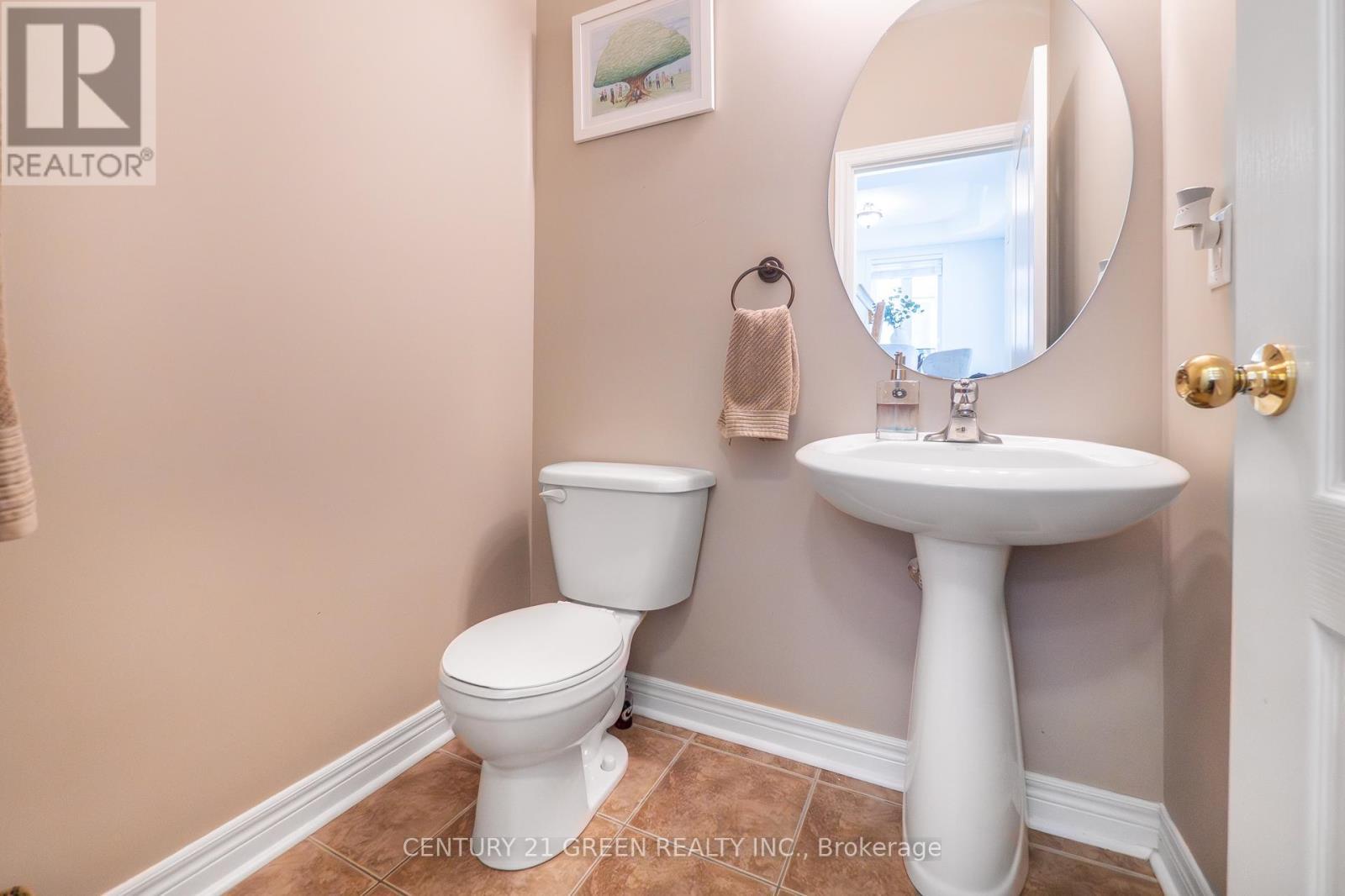 265 Scott Boulevard, Milton, ON - Indoor Photo Showing Bathroom