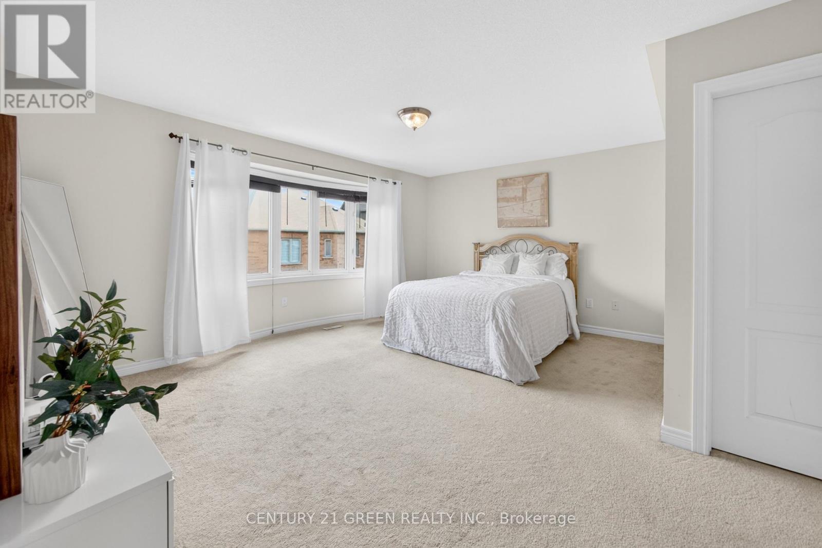 265 Scott Boulevard, Milton, ON - Indoor Photo Showing Bedroom