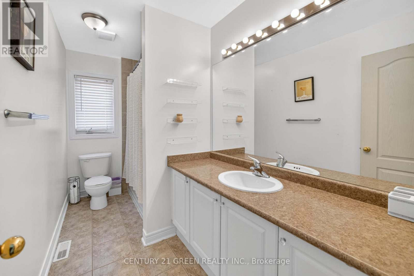 265 Scott Boulevard, Milton, ON - Indoor Photo Showing Bathroom