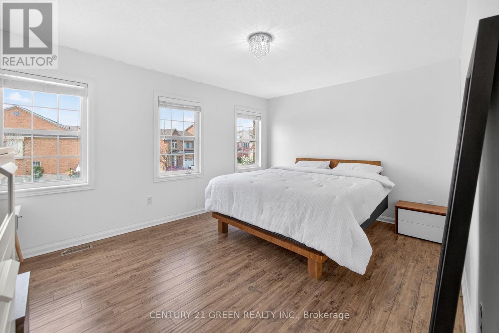 265 Scott Boulevard, Milton, ON - Indoor Photo Showing Bedroom