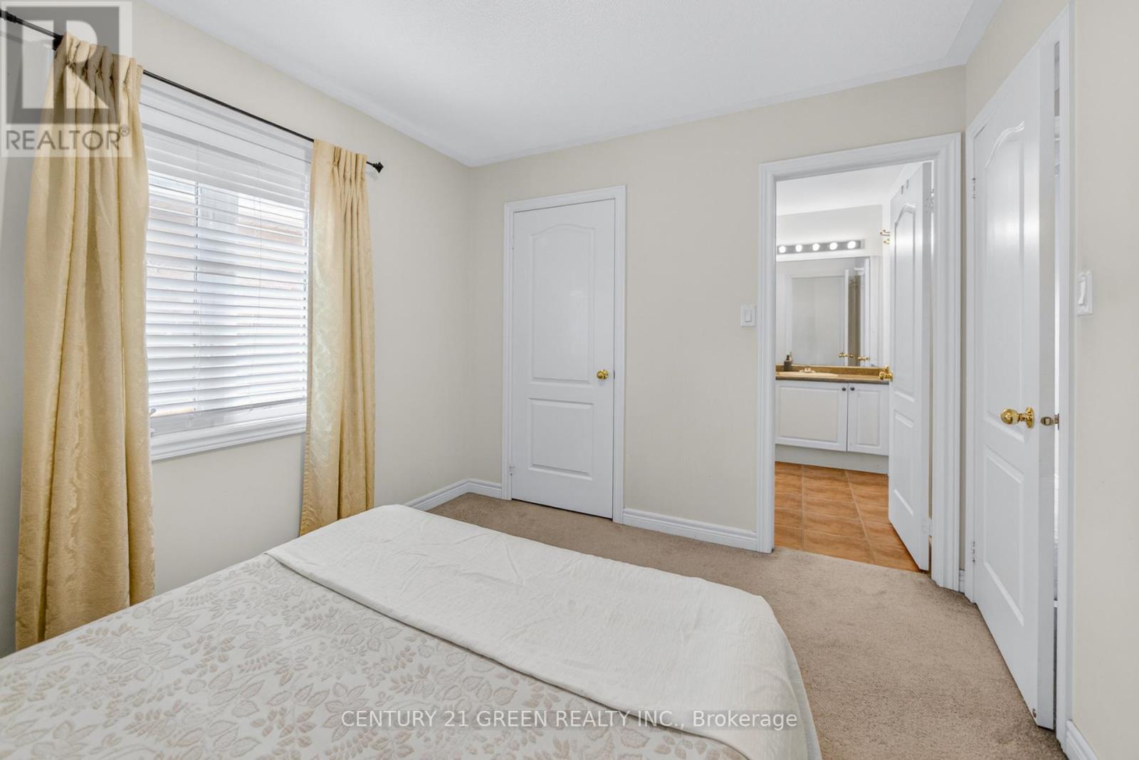 265 Scott Boulevard, Milton, ON - Indoor Photo Showing Bedroom
