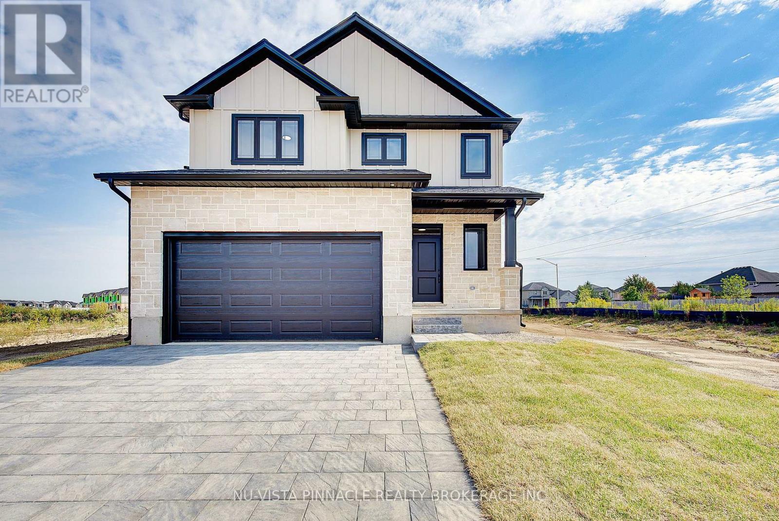 10 Woodmere Path, Middlesex Centre (Ilderton), ON - Outdoor