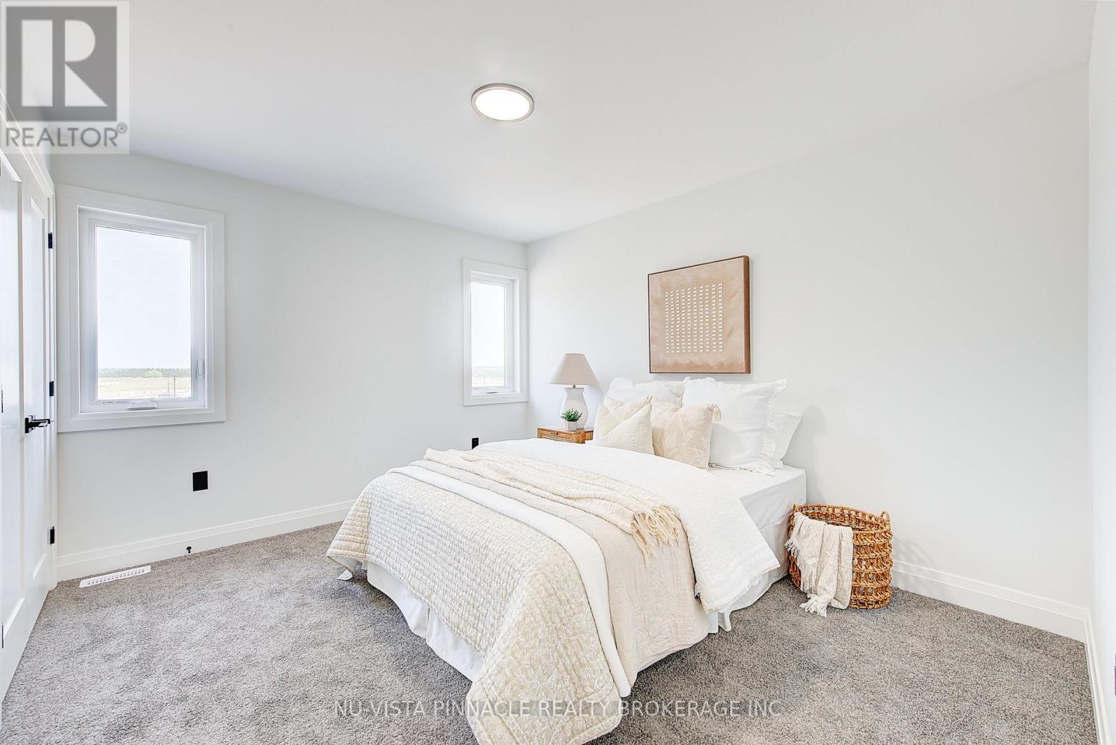 10 Woodmere Path, Middlesex Centre (Ilderton), ON - Indoor Photo Showing Bedroom