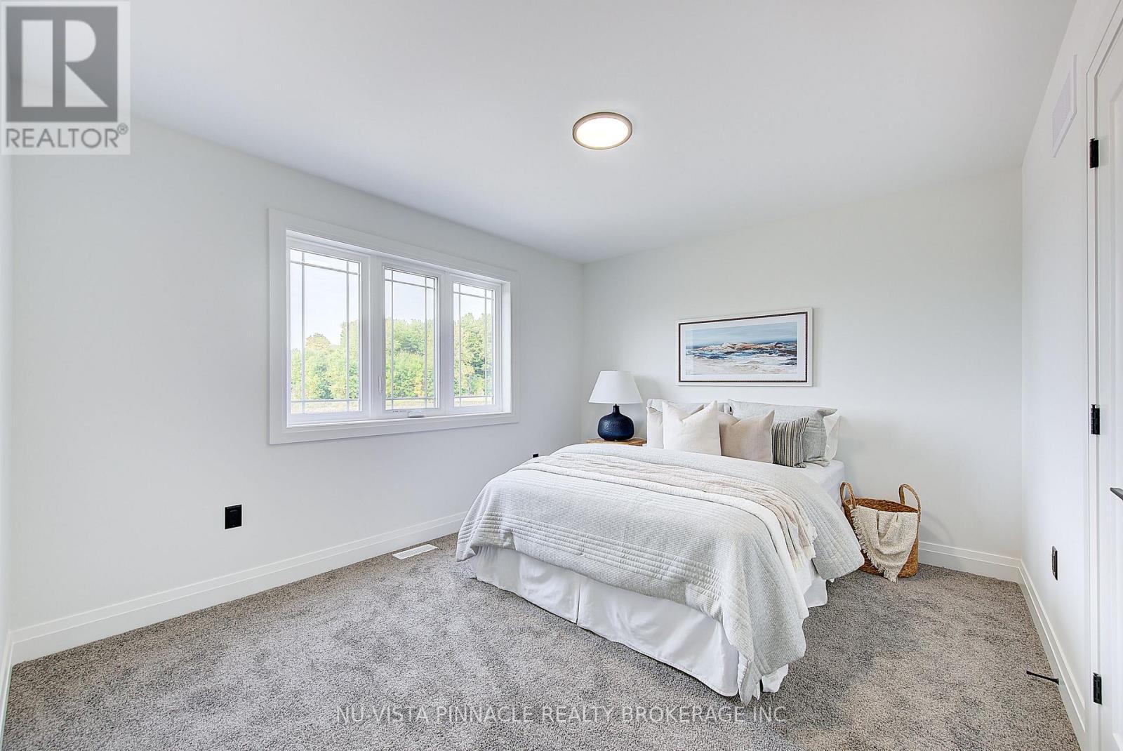 10 Woodmere Path, Middlesex Centre (Ilderton), ON - Indoor Photo Showing Bedroom