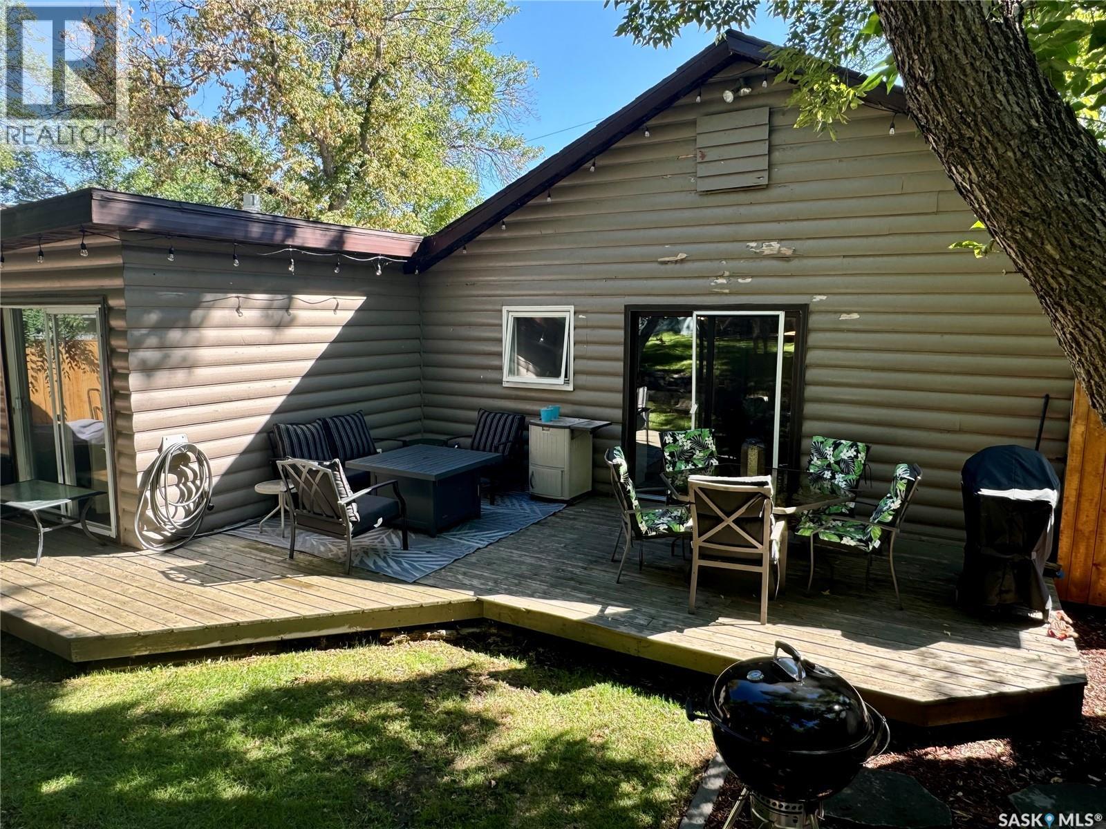 338 3Rd Street E, Regina Beach, SK - Outdoor With Deck Patio Veranda With Exterior