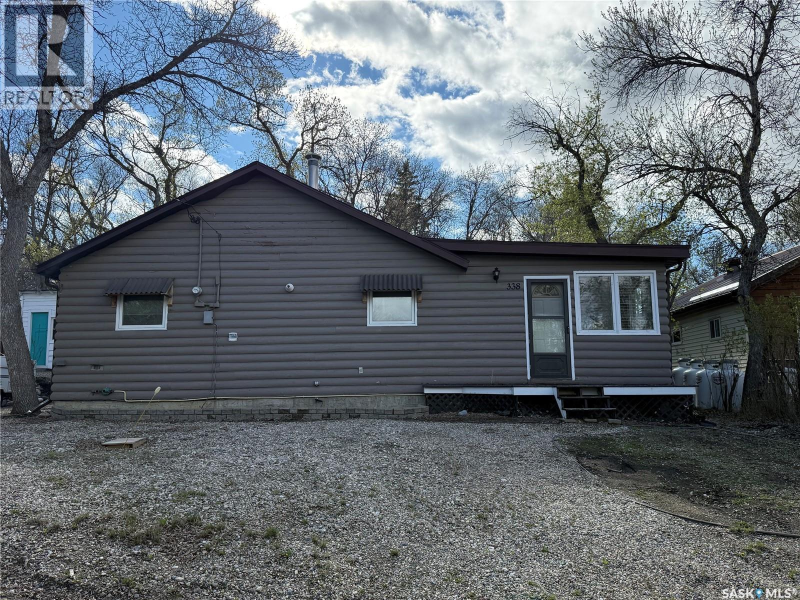 338 3Rd Street E, Regina Beach, SK - Outdoor