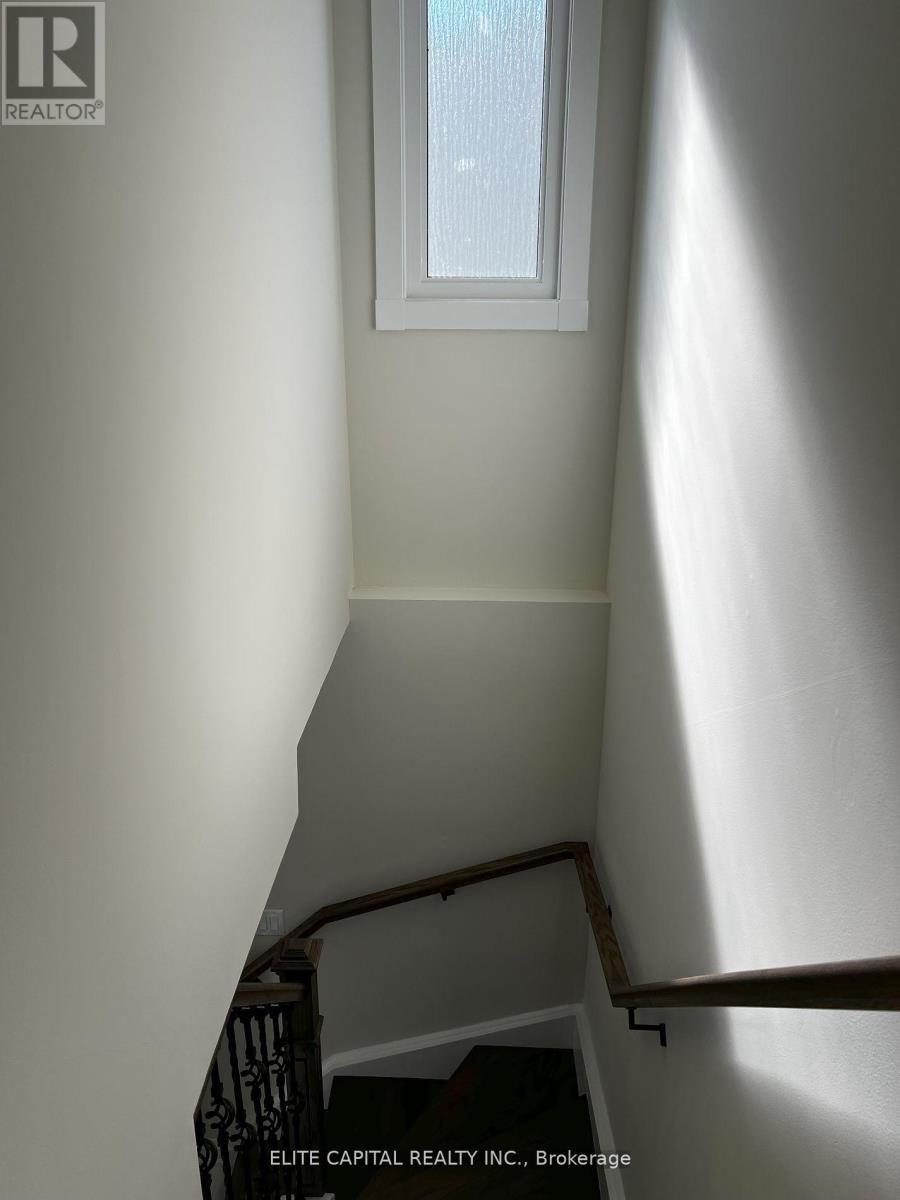 67 Hutcherson Square, Toronto, ON - Indoor Photo Showing Other Room