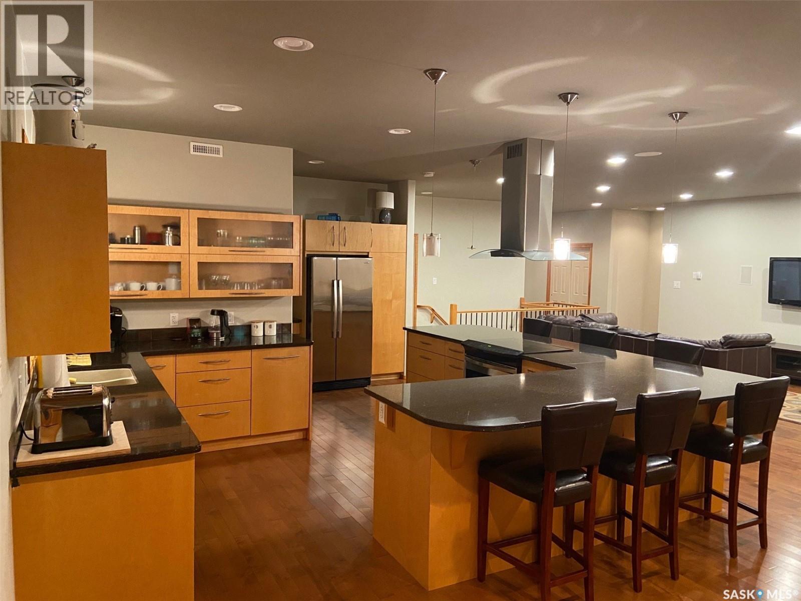57 Estates Drive, Elk Ridge, SK - Indoor