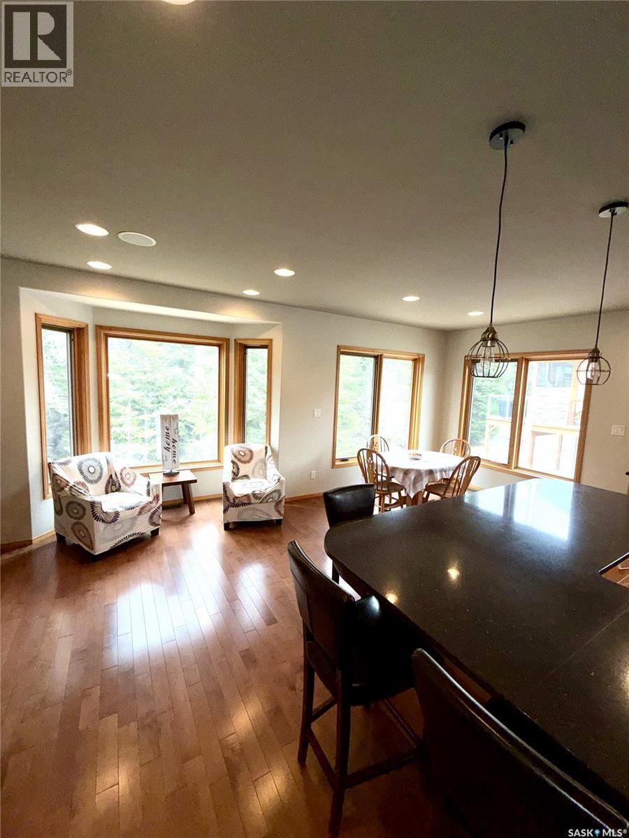 57 Estates Drive, Elk Ridge, SK - Indoor