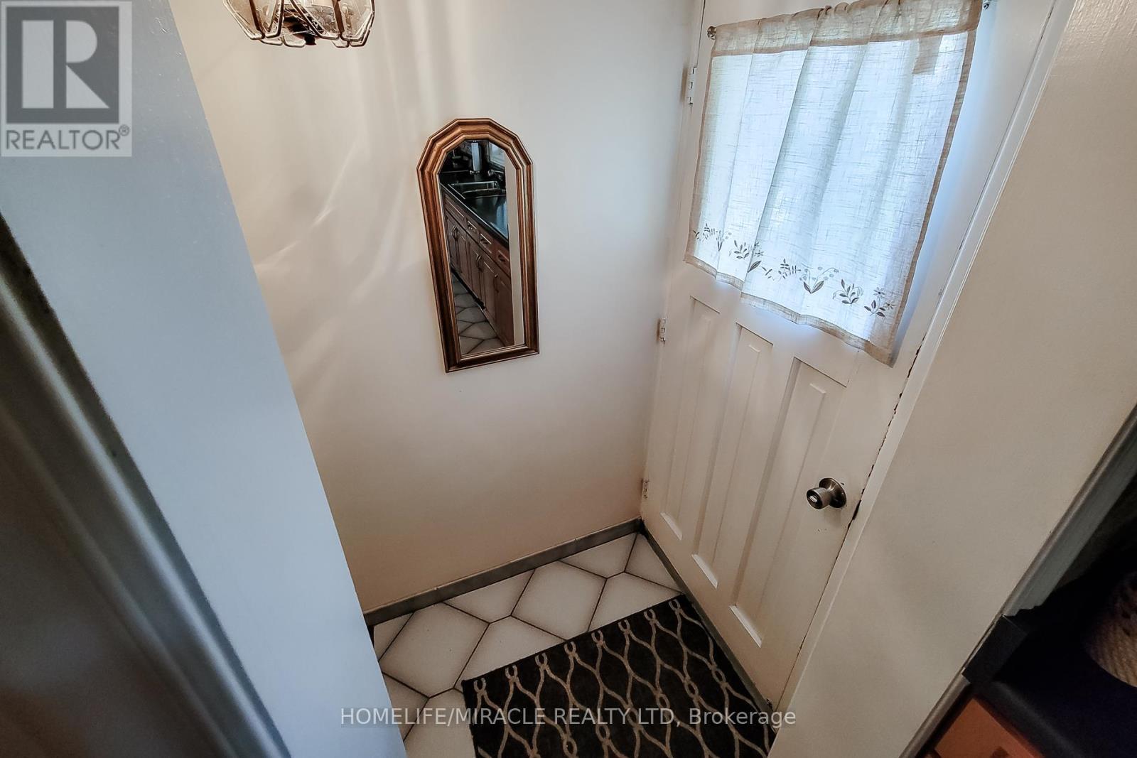 337 Mcneilly Road, Hamilton, ON - Indoor Photo Showing Other Room