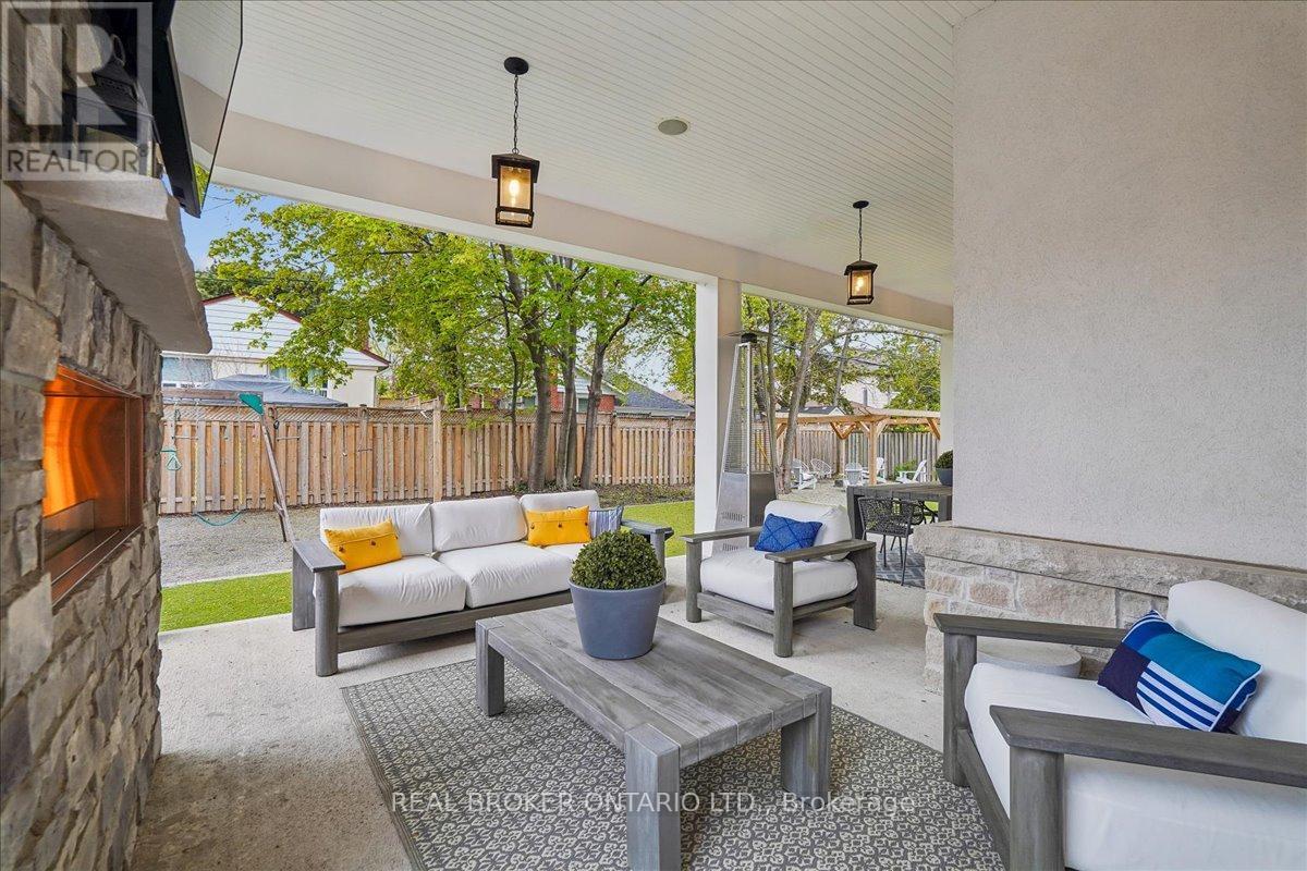 1445 Skyline Drive, Mississauga, ON - Outdoor With Deck Patio Veranda With Exterior