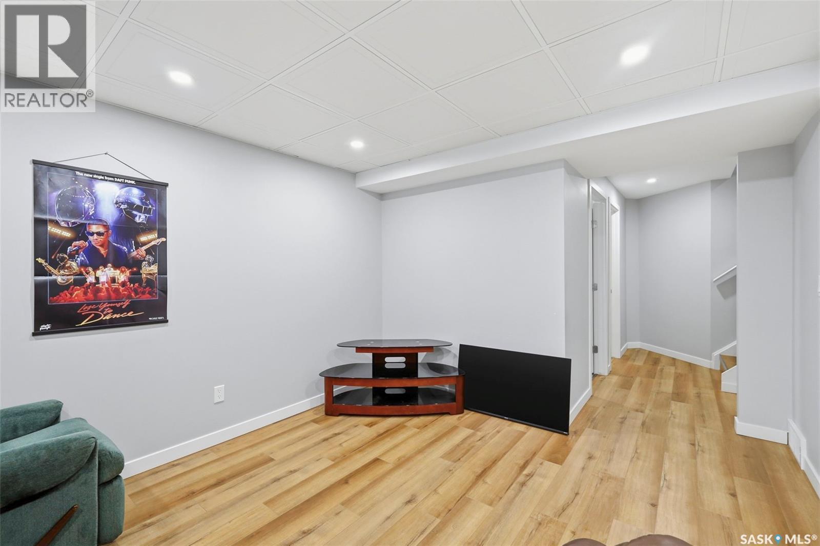 111 105 Lynd Crescent, Saskatoon, SK - Indoor