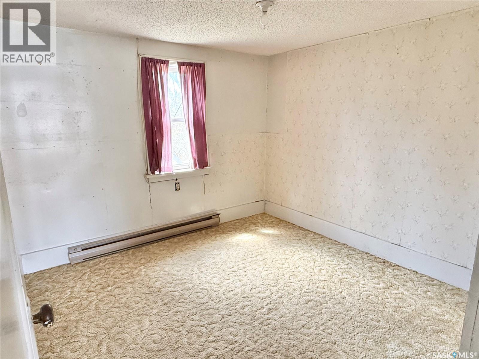 112 1St Street W, Shell Lake, SK - Indoor Photo Showing Other Room