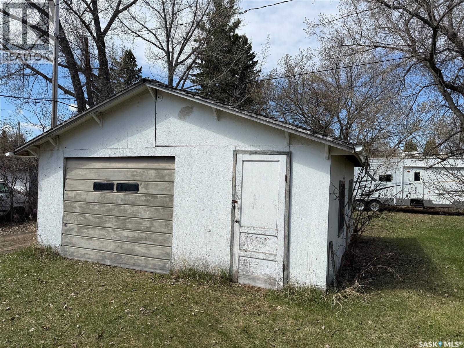 112 1St Street W, Shell Lake, SK - Outdoor