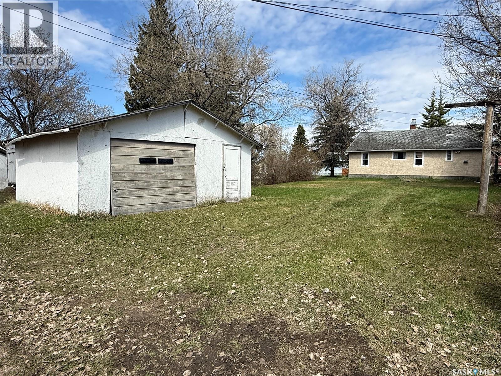 112 1St Street W, Shell Lake, SK - Outdoor