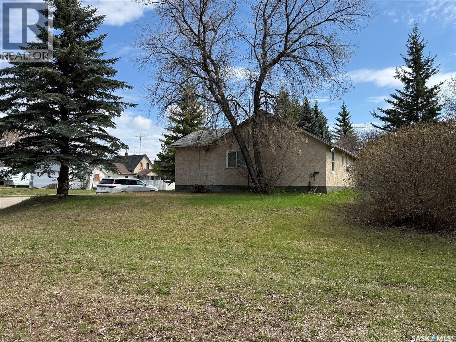 112 1St Street W, Shell Lake, SK - Outdoor