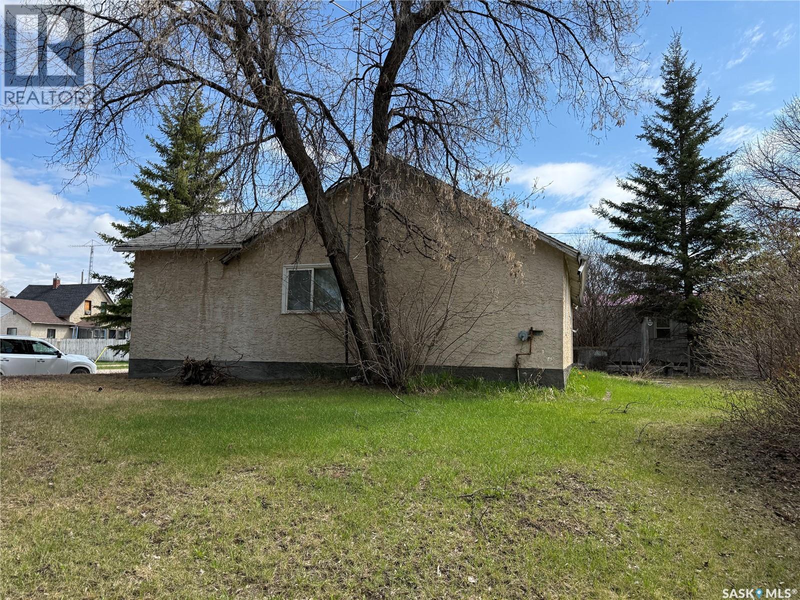 112 1St Street W, Shell Lake, SK - Outdoor
